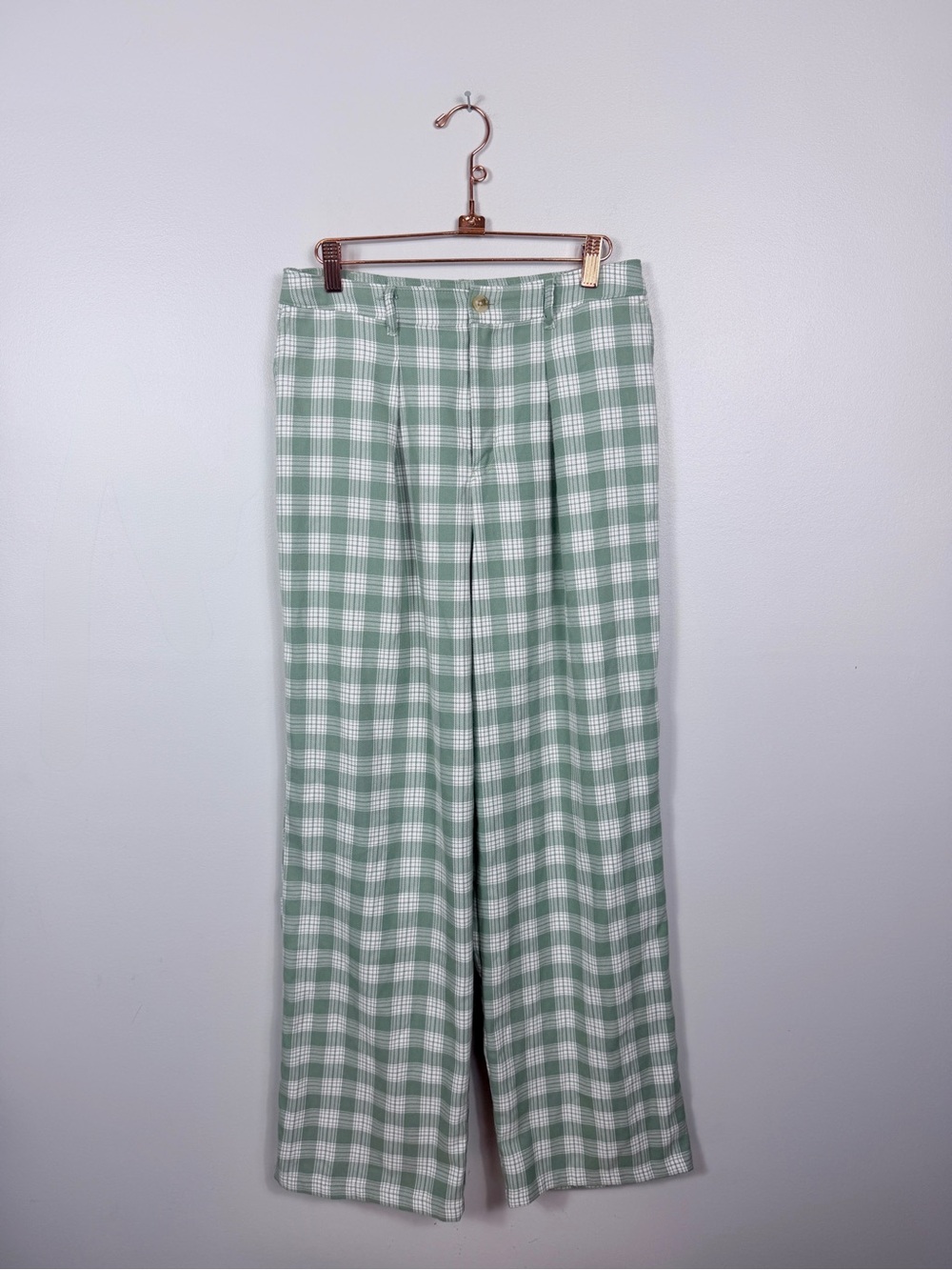 Hollister light green & white plaid wide leg pleated trouser pants size medium